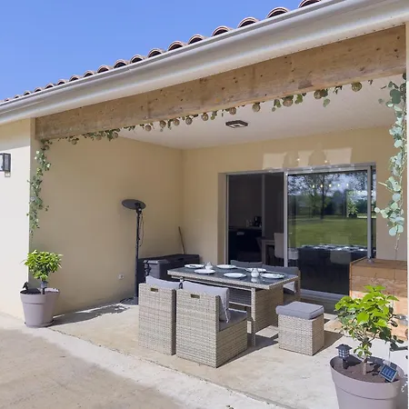 Maison Familiale Moderne Avec Grand Jardin A - Un Havre De Paix Pour Vos Holiday home *